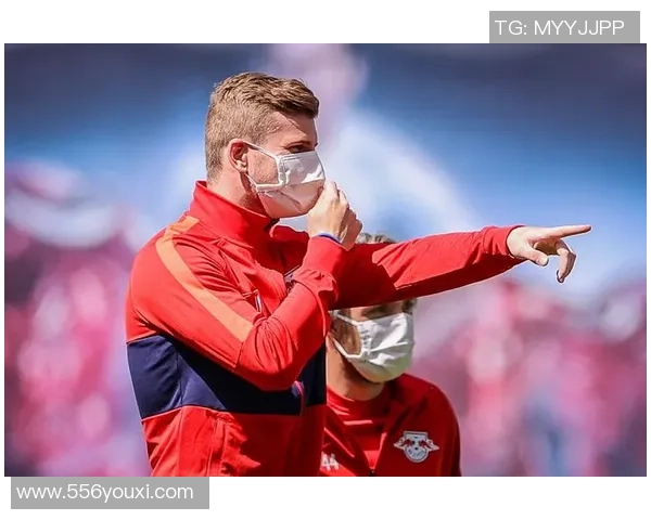 足球明星佩戴口罩宣传健康理念视频引发热议与关注